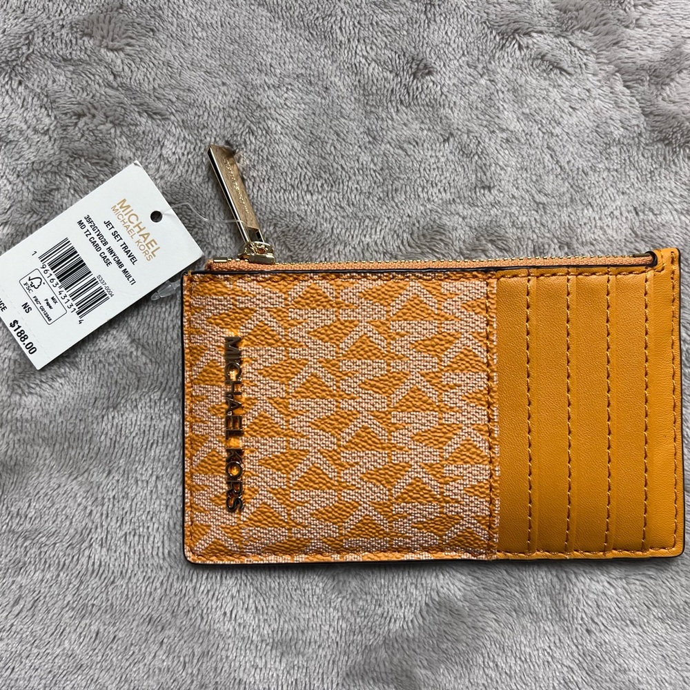 Michael Kors Jet Set Travel Wallet NWT